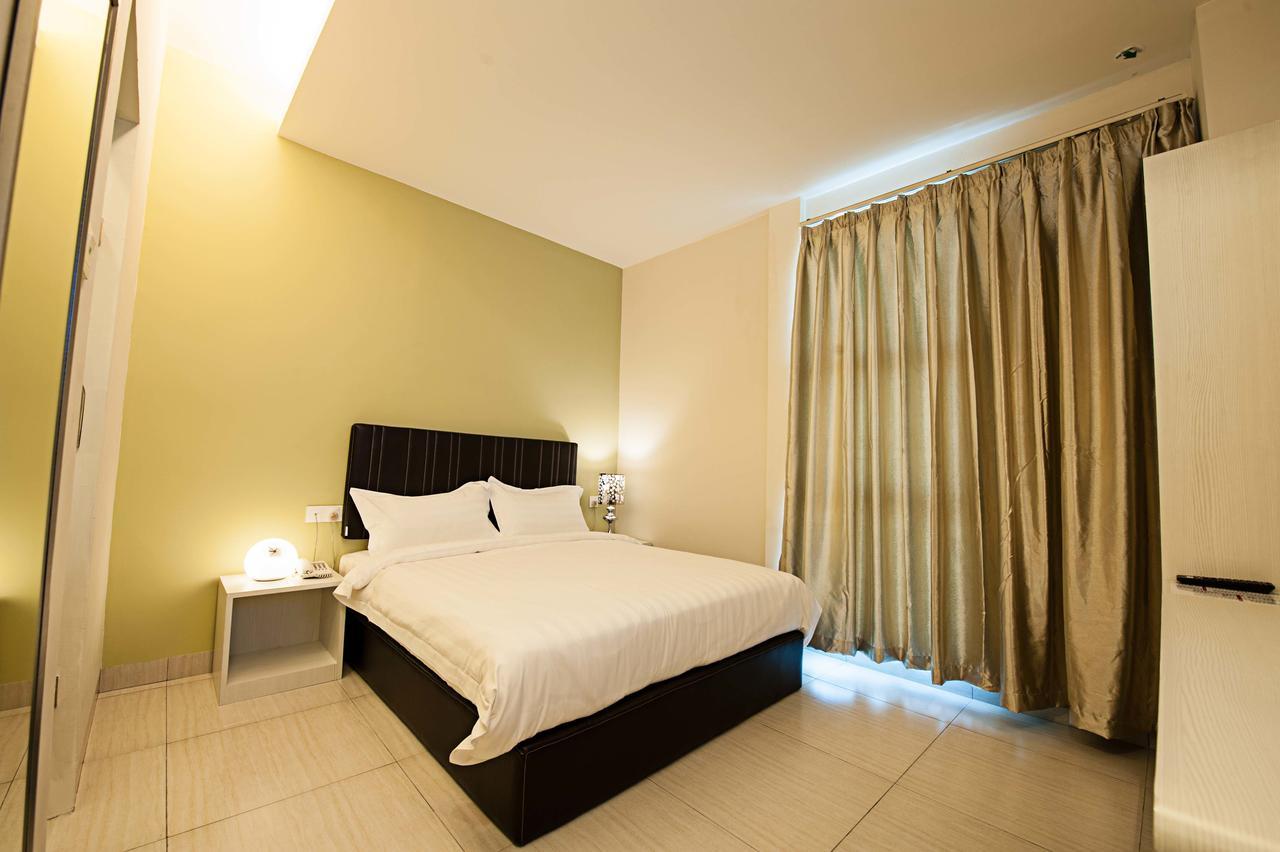Putatan Seven Hotel מראה חיצוני תמונה