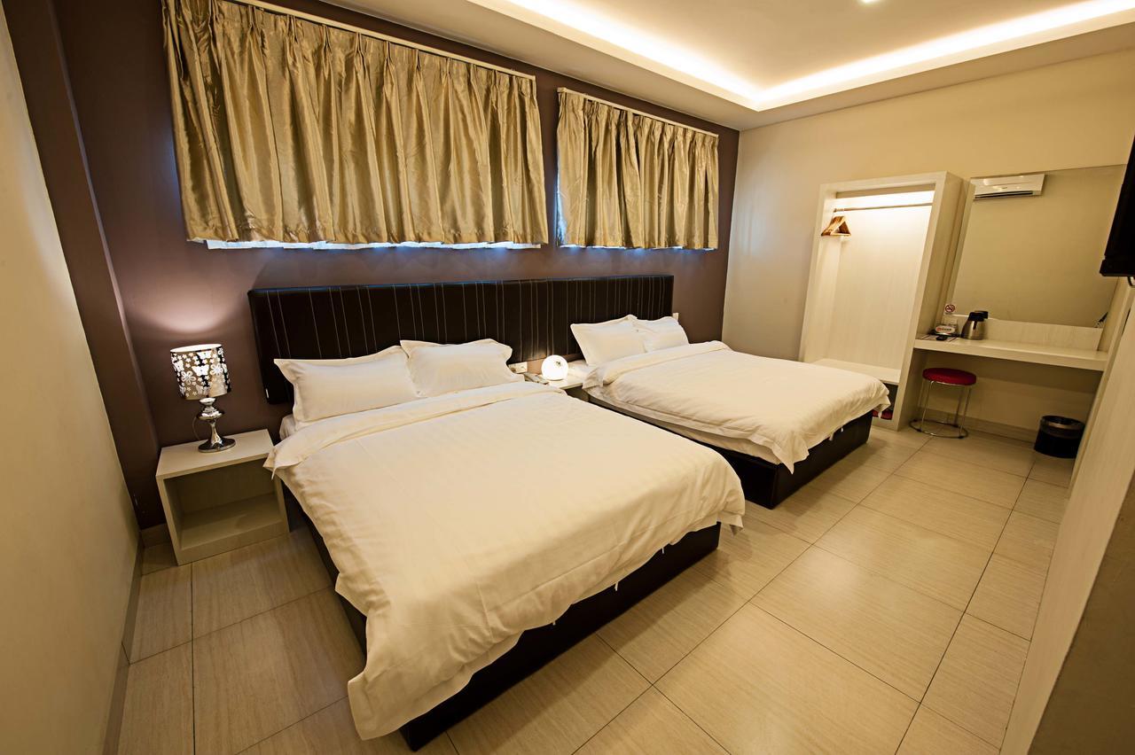 Putatan Seven Hotel מראה חיצוני תמונה