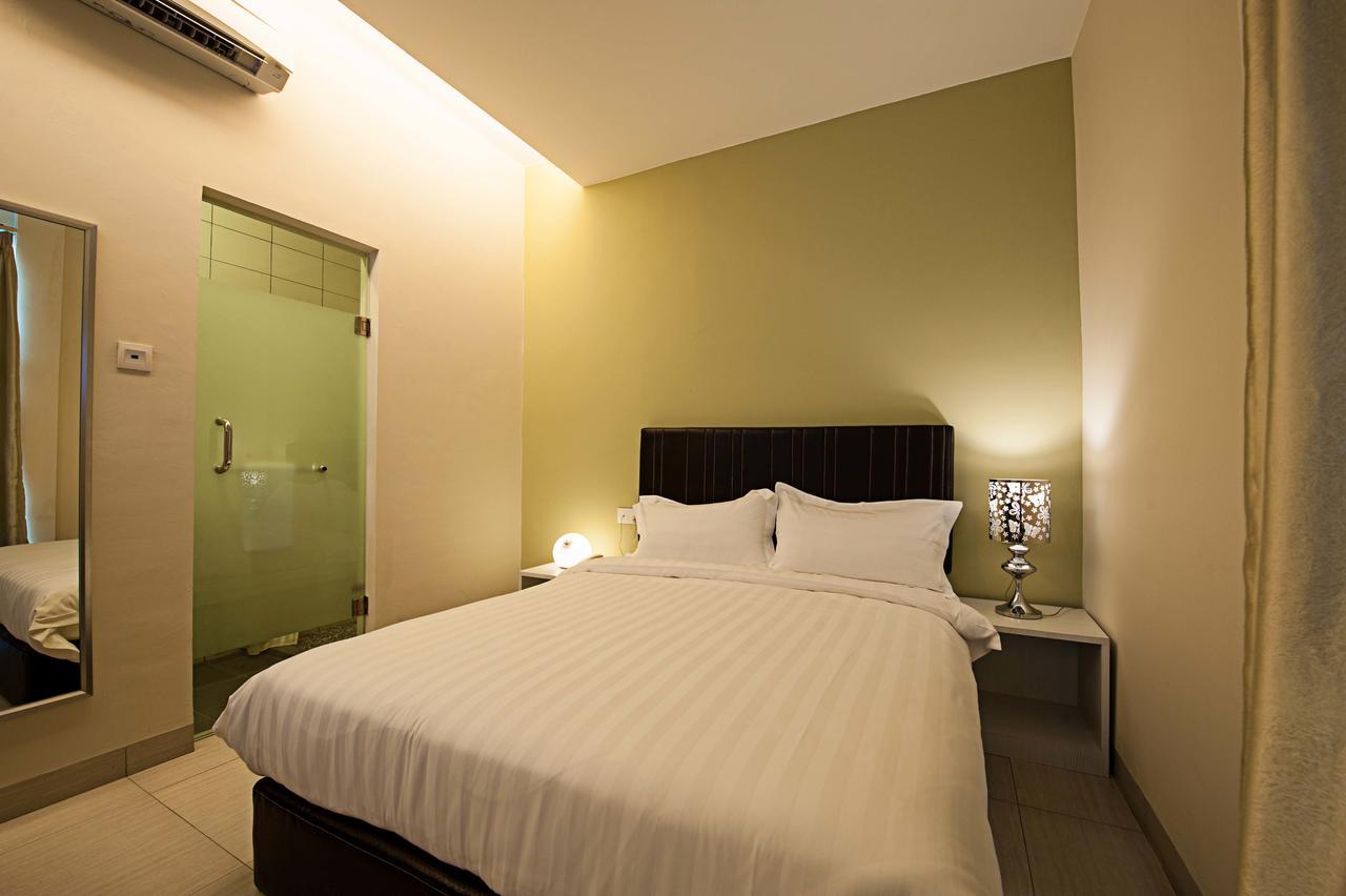 Putatan Seven Hotel מראה חיצוני תמונה