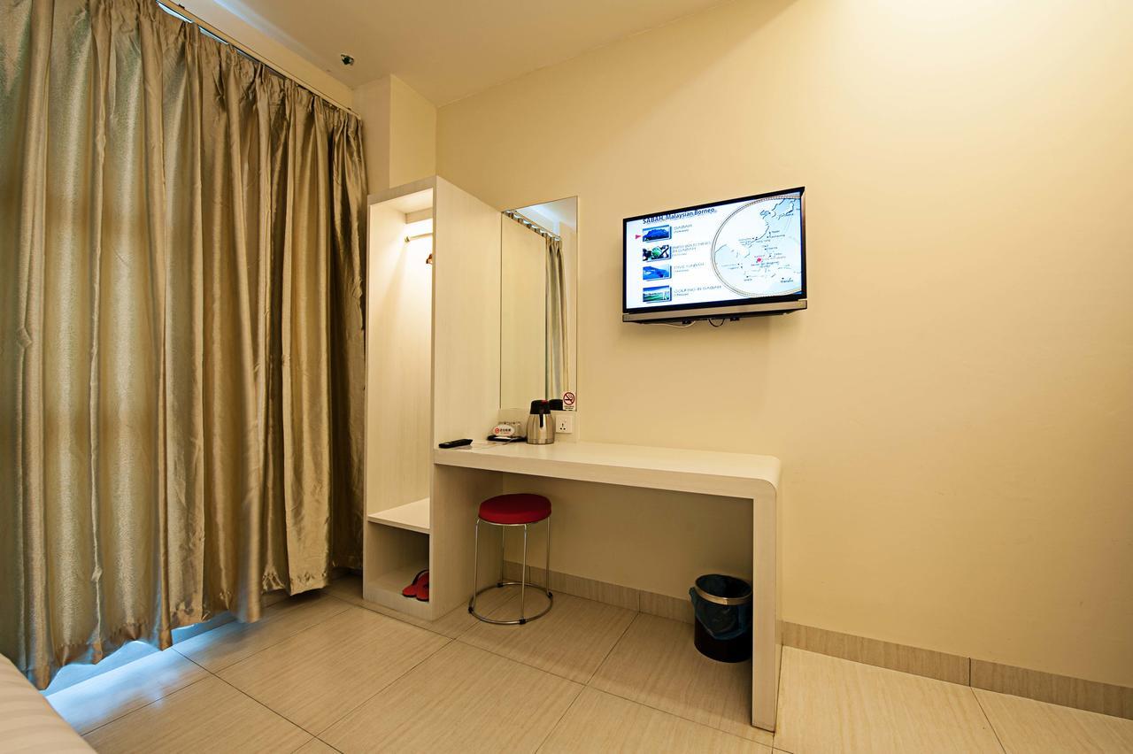 Putatan Seven Hotel מראה חיצוני תמונה