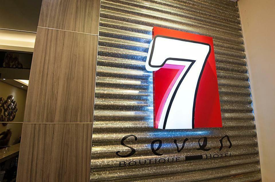 Putatan Seven Hotel מראה חיצוני תמונה